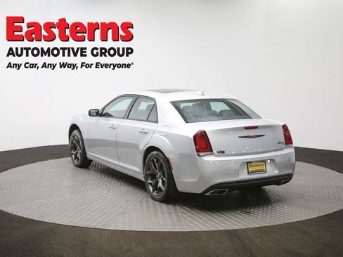 Used 2023 Chrysler 300 S image 67
