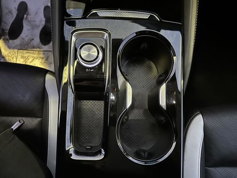 Used 2025 Buick Envision Sport Touring image 33