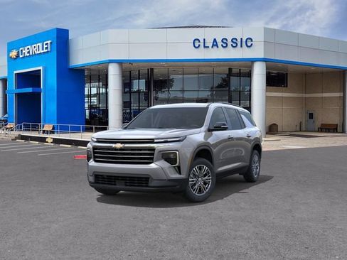 New 2027 Chevrolet Traverse LT w/ Driver Confidence Package FWD image 8