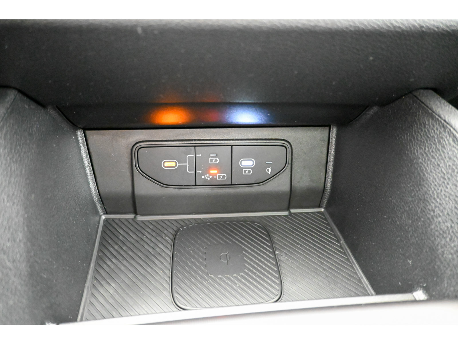 Used 2026 Kia Sportage EX w/ EX Panorama Roof Package FWD image 29