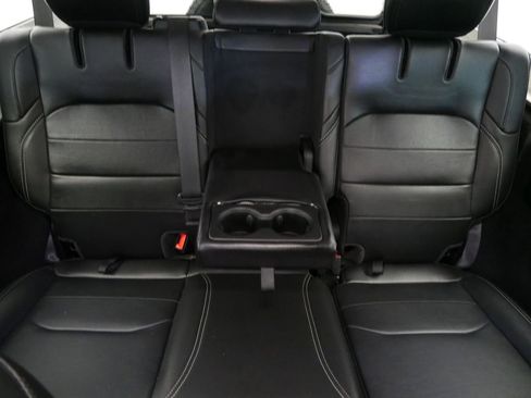 Certified 2022 Jeep Wrangler Unlimited Sahara w/ Cold Weather Group image 21