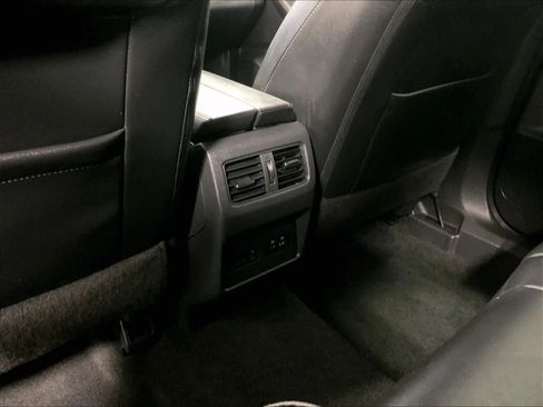 Used 2022 Nissan Rogue SL w/ SL Premium Package image 28