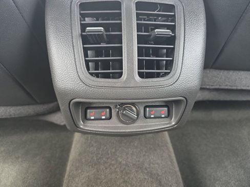 Used 2018 Ford Taurus Limited w/ Driver Assist Package AWD/4WD image 21