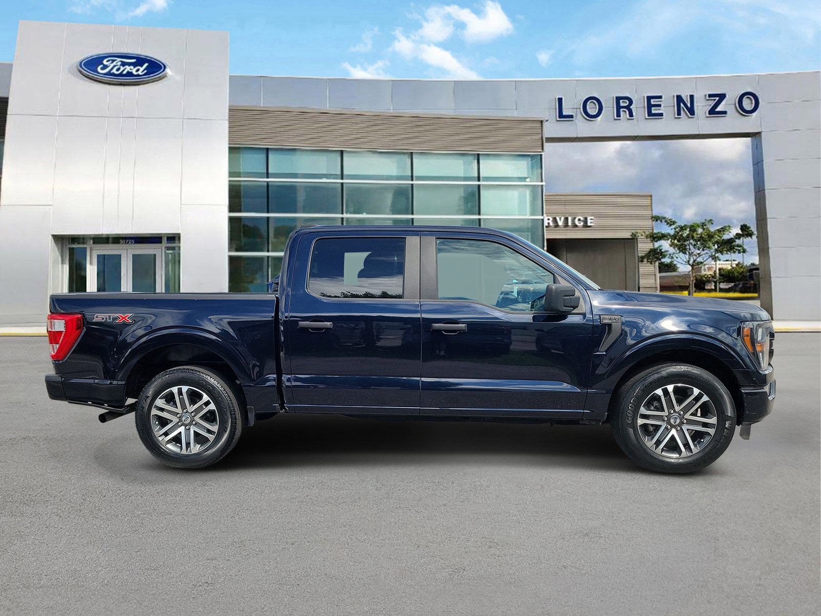 Used 2023 Ford F150 XL w/ STX Appearance Package RWD image 4