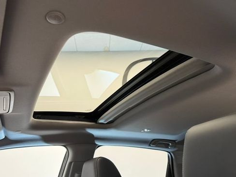 Certified 2026 Acura ADX AWD image 24