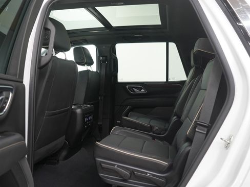 Used 2023 Chevrolet Tahoe Premier w/ Premium Package 2 AWD/4WD image 20