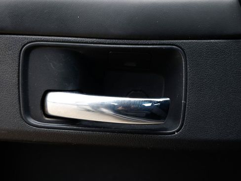Used 2013 Dodge Challenger SXT RWD image 40