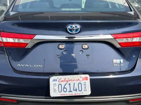 Used 2015 Toyota Avalon XLE Touring image 16