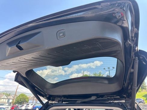 Used 2016 GMC Terrain SLT w/ Open Road Package AWD/4WD image 25