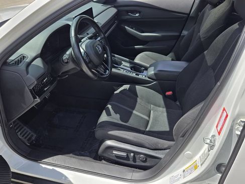 Used 2023 Honda Accord Sport image 10