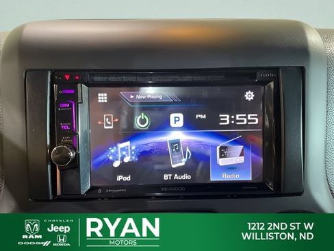 Used 2017 Jeep Wrangler Unlimited Sahara AWD/4WD image 19