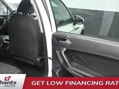 Used 2022 Volkswagen Tiguan S AWD/4WD image 9