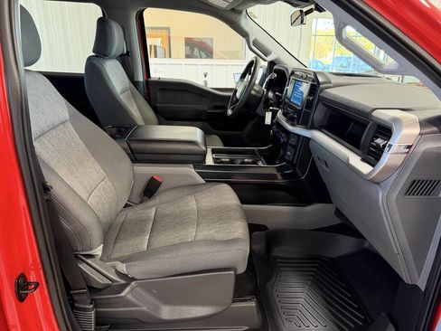 Used 2022 Ford F150 XL w/ Trailer Tow Package image 9