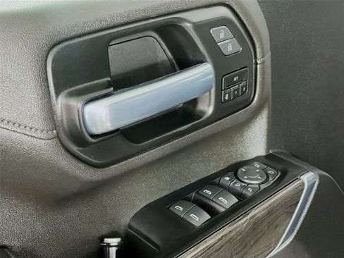 Used 2021 Chevrolet Silverado 2500 LTZ w/ LTZ Plus Package image 20