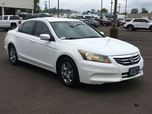 Used 2011 Honda Accord LX-P image 8