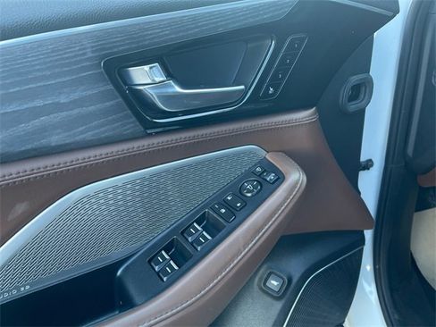 Used 2023 Acura MDX SH-AWD w/ Advance Package image 20