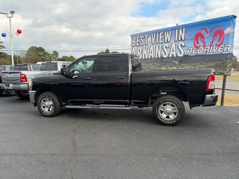 Used 2024 RAM 2500 Tradesman w/ Chrome Appearance Group image 5