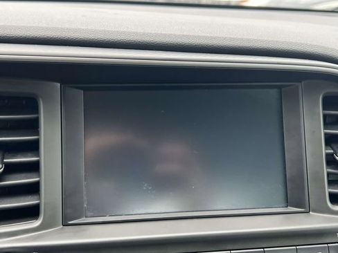 Certified 2020 Hyundai Elantra SEL image 24