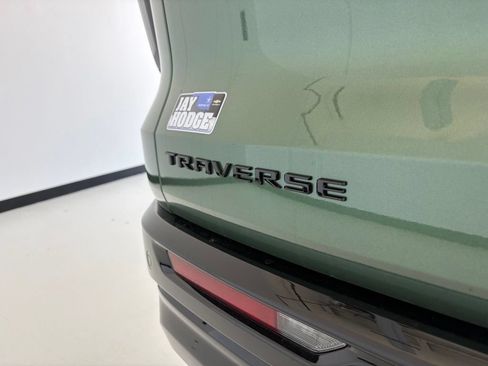 New 2027 Chevrolet Traverse RS w/ LPO, Floor Liner Package FWD image 26
