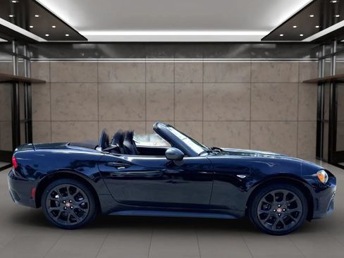 Used 2019 FIAT 124 Spider Abarth w/ Convenience Group RWD image 2