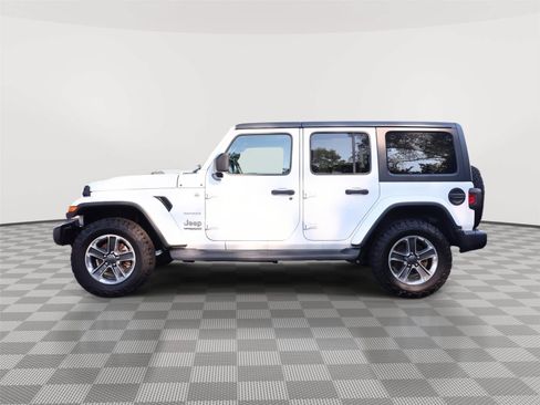 Used 2020 Jeep Wrangler Unlimited Sahara w/ Cold Weather Group AWD/4WD image 4