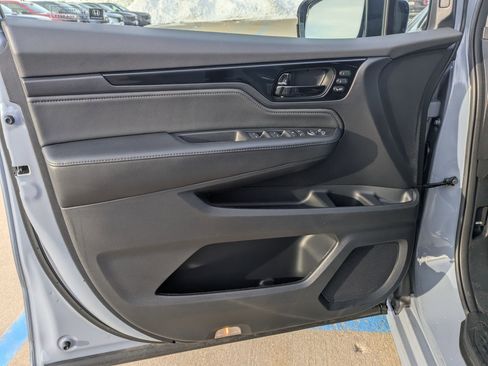 Certified 2025 Honda Odyssey Elite image 11