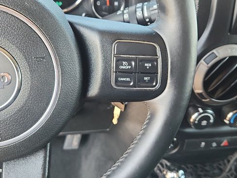 Used 2013 Jeep Wrangler Unlimited Sport AWD/4WD image 17