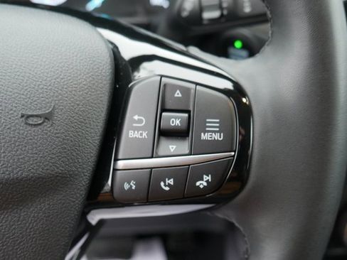 Used 2022 Ford Escape SE w/ Cold Weather Package image 16