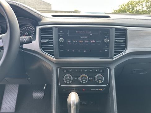 Used 2019 Volkswagen Atlas SE w/ Towing Package FWD image 34
