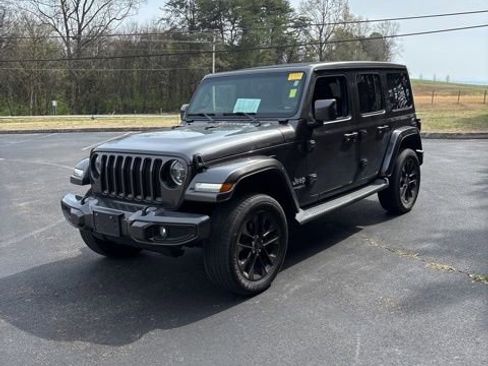 Used 2020 Jeep Wrangler Unlimited Sahara image 7