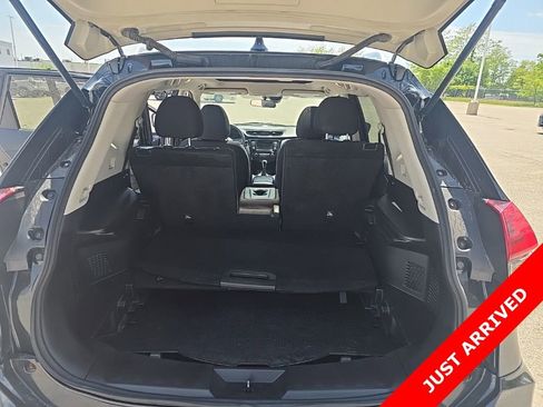 Used 2019 Nissan Rogue SV AWD/4WD image 7