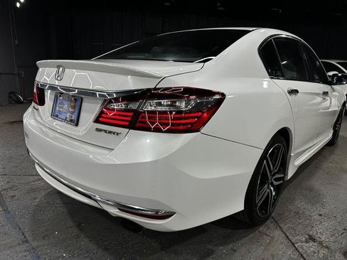 Used 2016 Honda Accord Sport image 6