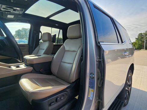 Used 2024 Chevrolet Tahoe Premier AWD/4WD image 8
