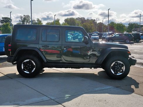 Used 2021 Jeep Wrangler Unlimited Rubicon w/ Steel Bumper Group AWD/4WD image 17