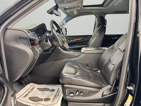 Used 2020 Cadillac Escalade ESV Luxury w/ Escalade Sport Edition RWD image 9