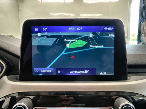 Used 2022 Ford Escape SEL w/ Technology Package image 19