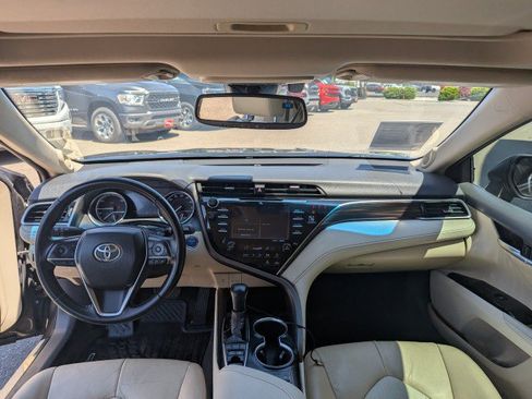 Used 2018 Toyota Camry XLE w/ Audio Package FWD image 23