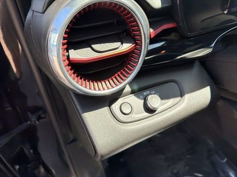 Used 2024 Chevrolet Trax RS image 18