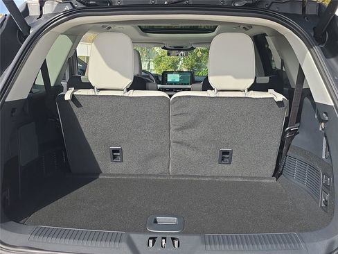 New 2026 Lincoln Aviator AWD image 25