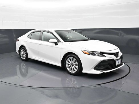 Used 2020 Toyota Camry LE w/ Cold Weather Package AWD/4WD image 3