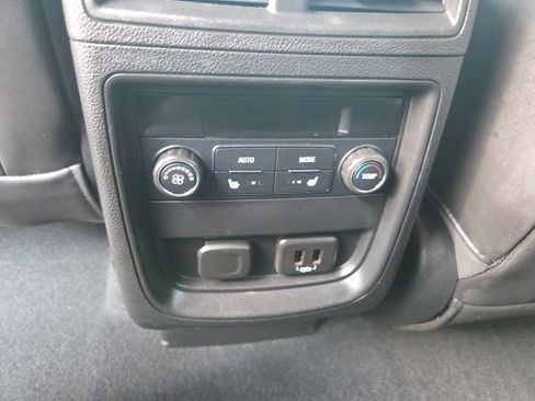 Used 2020 Buick Envision Essence FWD image 53