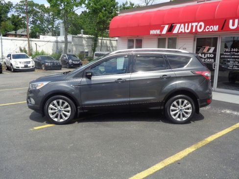 Used 2017 Ford Escape Titanium AWD/4WD image 9