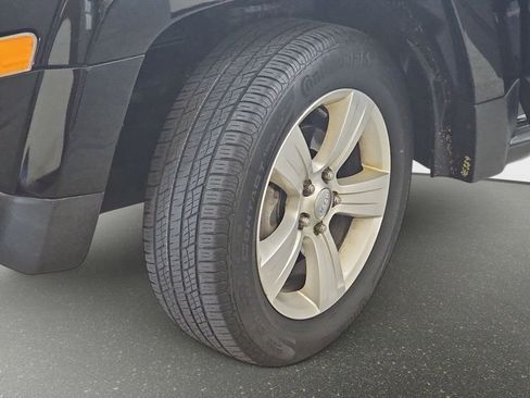 Used 2014 Jeep Patriot Latitude AWD/4WD image 32