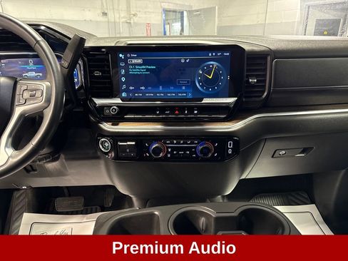 Used 2025 Chevrolet Silverado 2500 LT w/ Convenience Package AWD/4WD image 11
