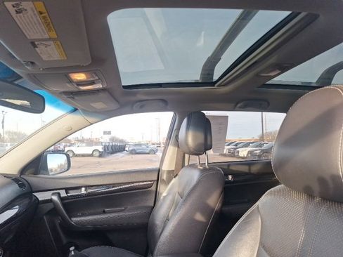 Used 2013 Kia Sorento SX w/ SX Premium Pkg image 14