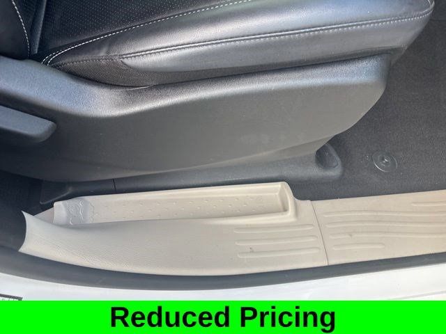 Used 2024 Chrysler Pacifica Touring-L FWD image 38