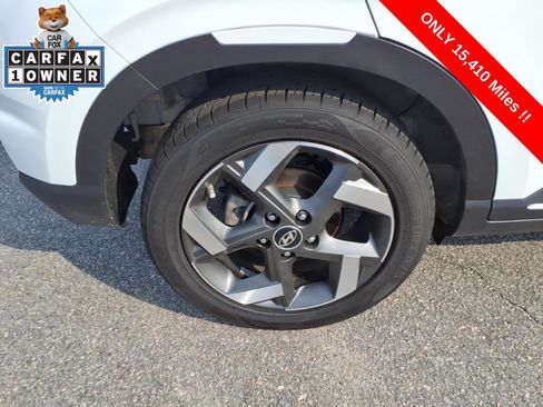 Used 2026 Hyundai Venue SEL FWD image 10