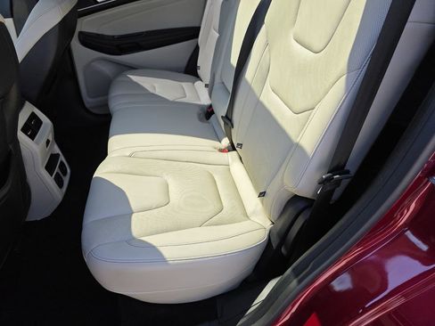 Used 2018 Ford Edge Titanium w/ Equipment Group 301A image 12