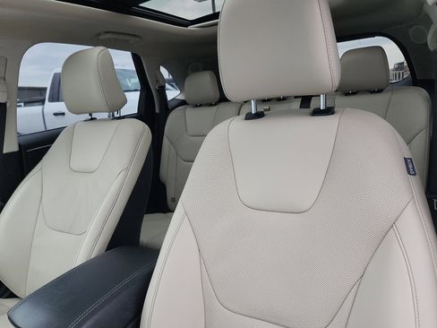 Certified 2022 Ford Edge Titanium w/ Equipment Group 301A image 24