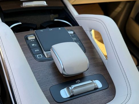 New 2026 Mercedes-Benz GLE 53 AMG 4MATIC image 24